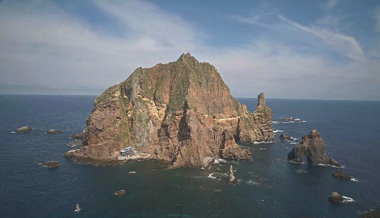 한화테크윈 TNB-9000 8K CCTV로 촬영한 독도의 전경. <한화테크윈 제공>